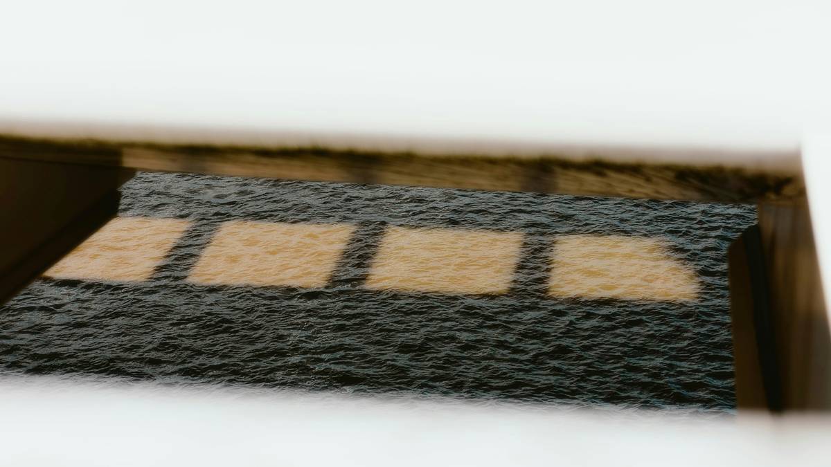 Before and after photos of a fluffy dog groomed with a high-quality blade for mat splitter.